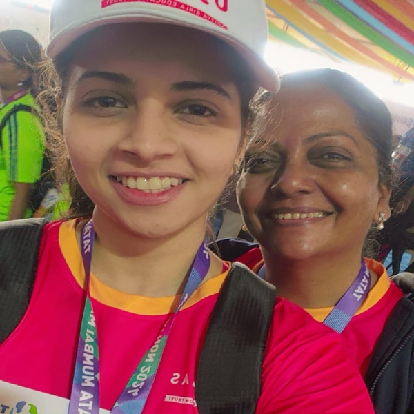 Ms. Fatima Martins and Ms. Muskan Bohra ran the Tata Mumbai Marathon 2024 for Ujaas