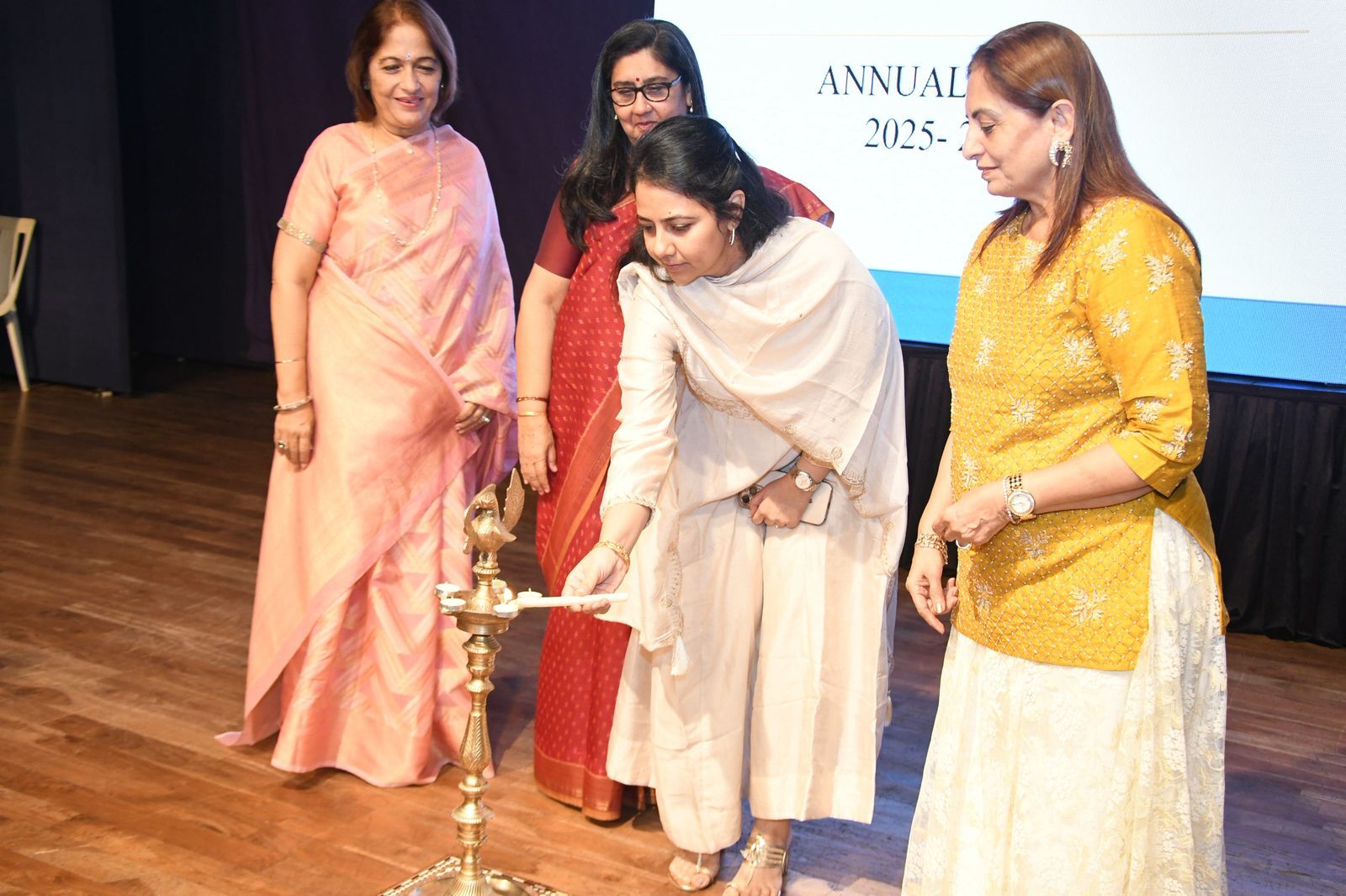Lighting of the lamp